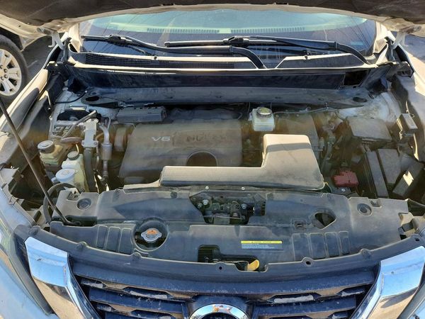 2018 NISSAN PATHFINDER — Engine bay