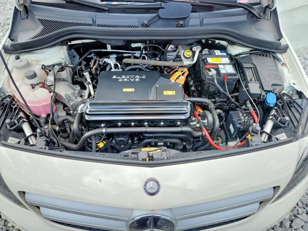 2017 MERCEDES-BENZ B B250e