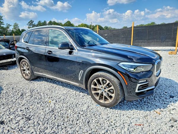 2021 BMW X5 sDrive40i — Passenger 3/4