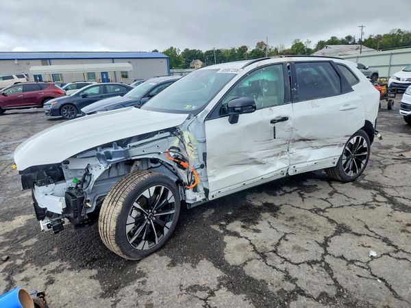 2026 VOLVO XC60 — DSFA — Front 3/4