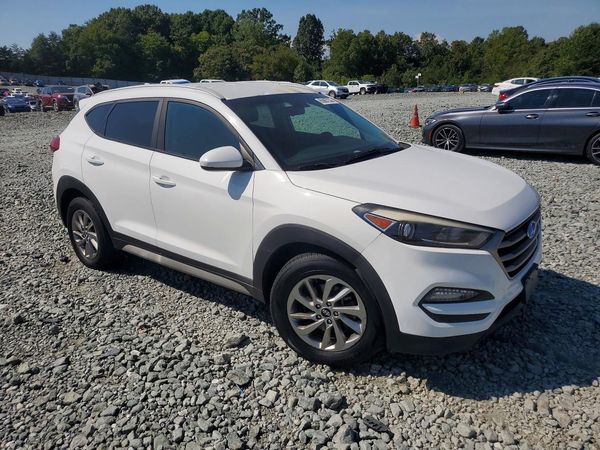 2018 HYUNDAI TUCSON — Passenger 3/4