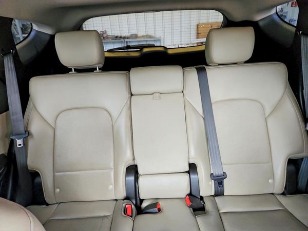 2017 HYUNDAI SANTA FE — SUVN