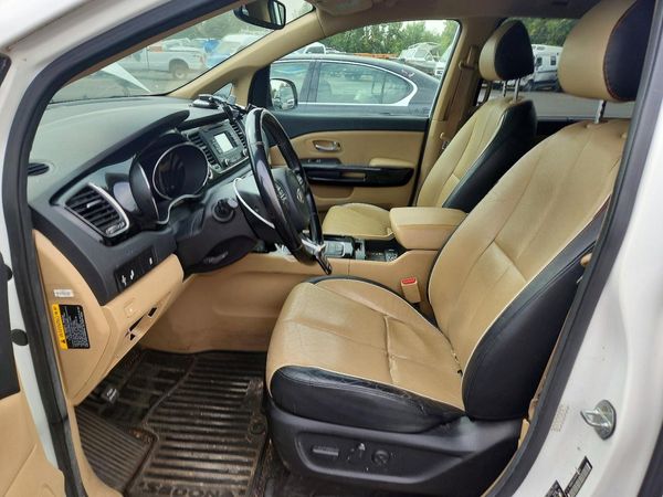 2015 KIA SEDONA GLS - Middle level