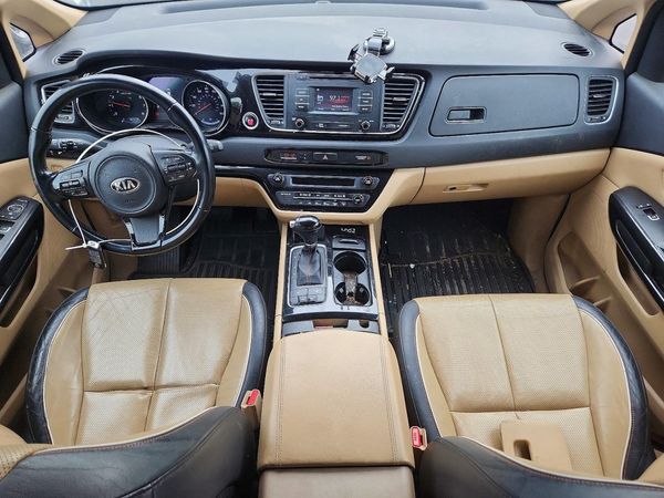2015 KIA SEDONA GLS - Middle level