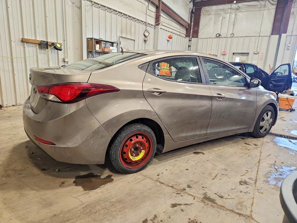 2016 HYUNDAI ELANTRA
