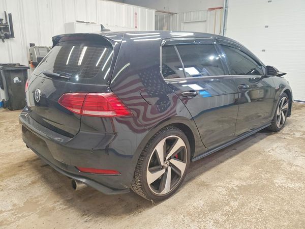 2018 VOLKSWAGEN GTI S, SE, Autobahn