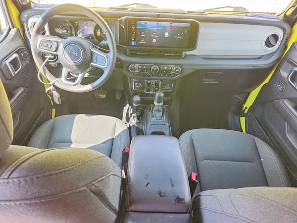 2024 JEEP WRANGLER Sahara 4XE