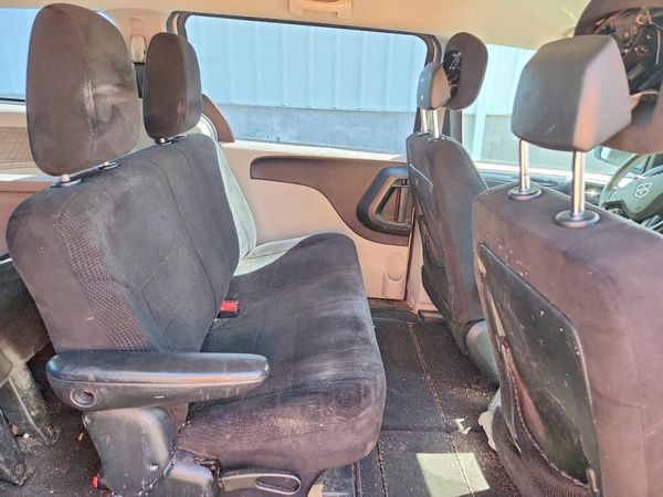 2013 DODGE GRAND CARAVAN SE