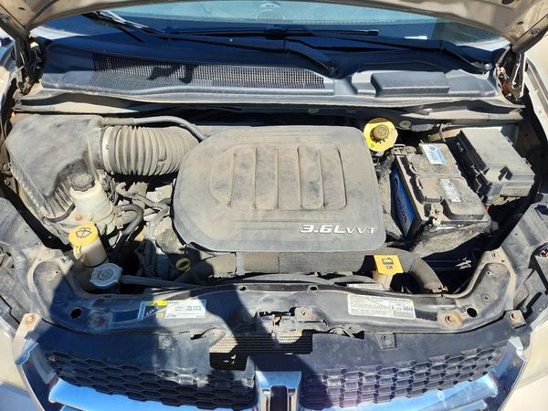 2013 DODGE GRAND CARAVAN SE