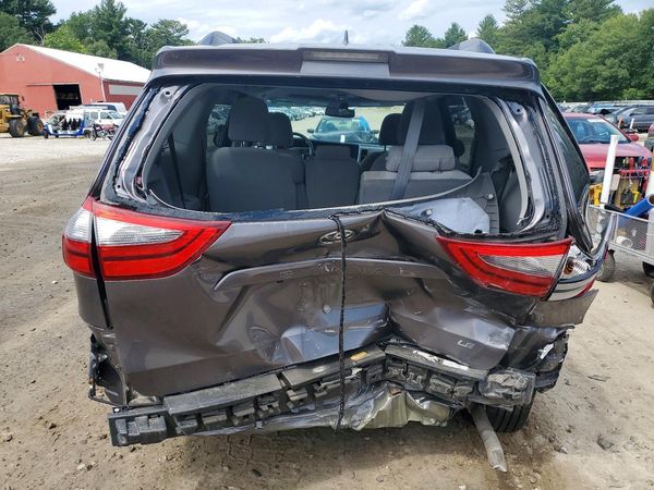 2020 TOYOTA SIENNA E grade