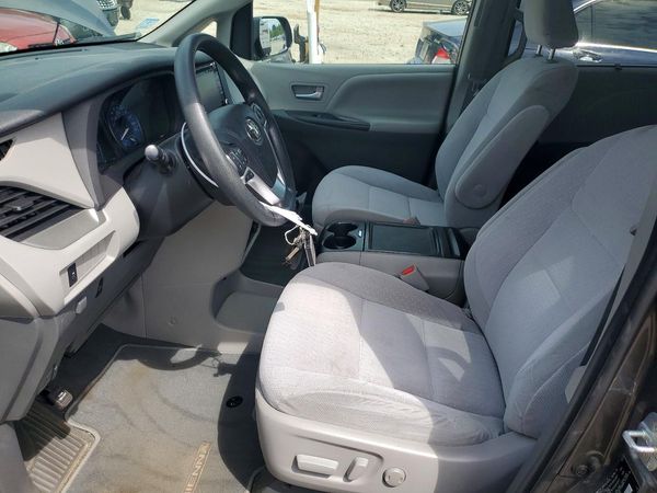 2020 TOYOTA SIENNA E grade