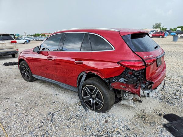 2024 MERCEDES-BENZ GLC GLC300