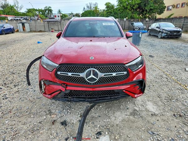 2024 MERCEDES-BENZ GLC GLC300
