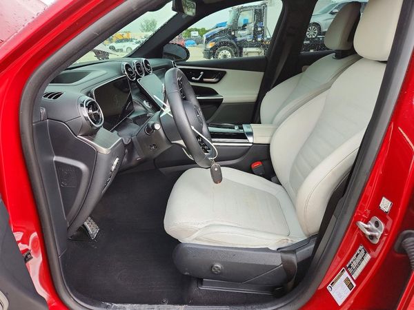 2024 MERCEDES-BENZ GLC GLC300