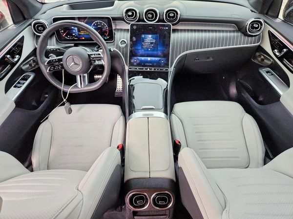2024 MERCEDES-BENZ GLC GLC300