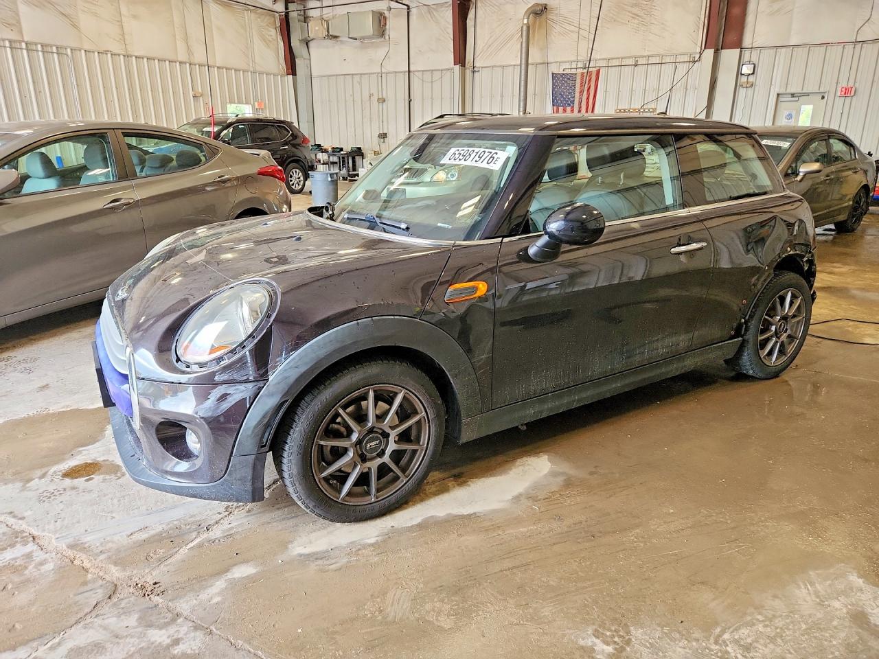 2015 MINI COOPER