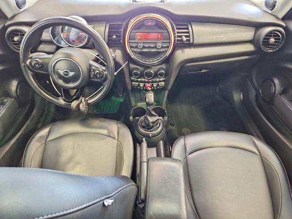 2015 MINI COOPER