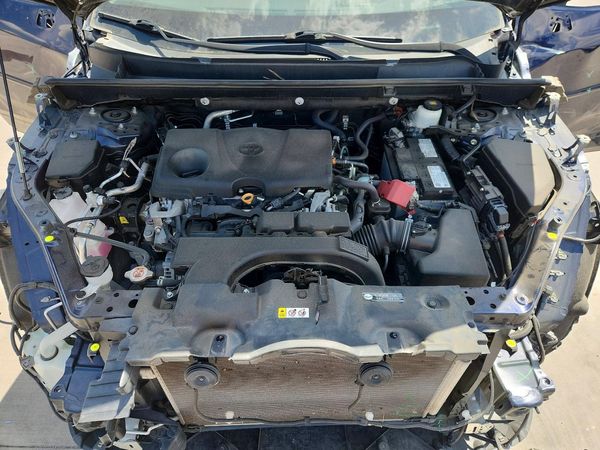 2021 TOYOTA RAV4 XLE Premium — Engine bay