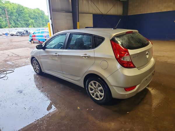 2012 HYUNDAI ACCENT