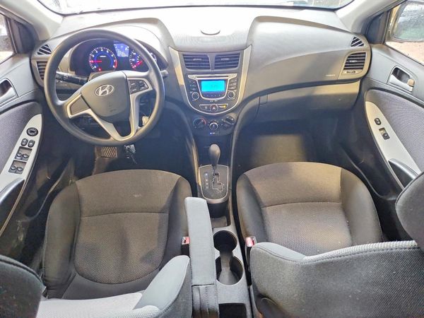 2012 HYUNDAI ACCENT