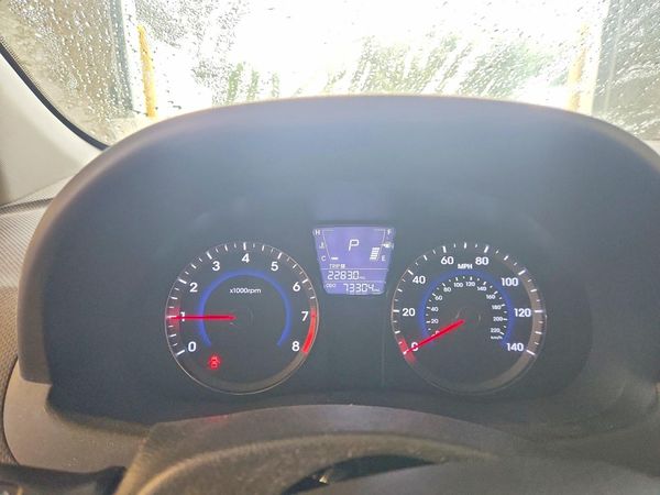 2012 HYUNDAI ACCENT