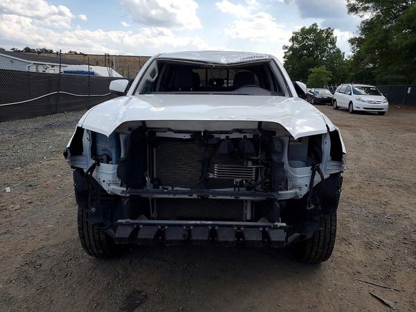 2019 TOYOTA TACOMA SR5