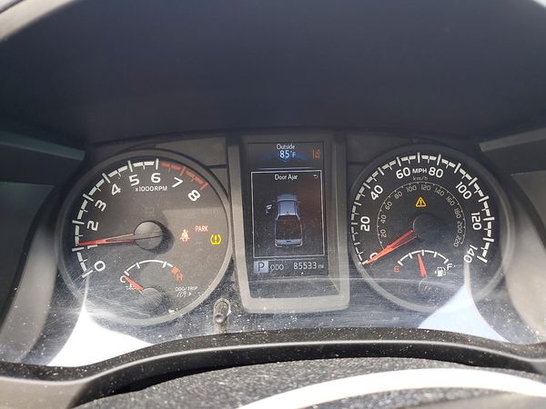 2019 TOYOTA TACOMA SR5