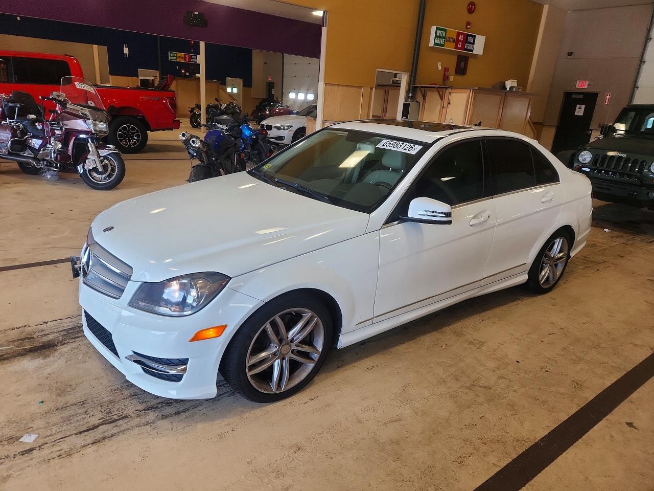 2013 MERCEDES-BENZ C C300