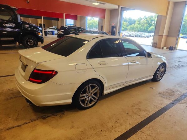 2013 MERCEDES-BENZ C C300