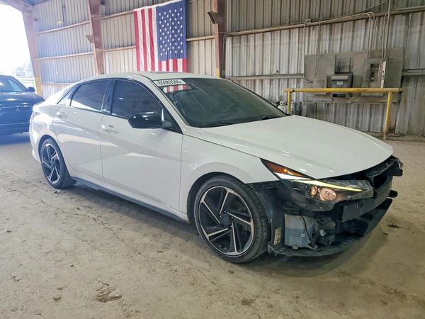 2022 HYUNDAI ELANTRA