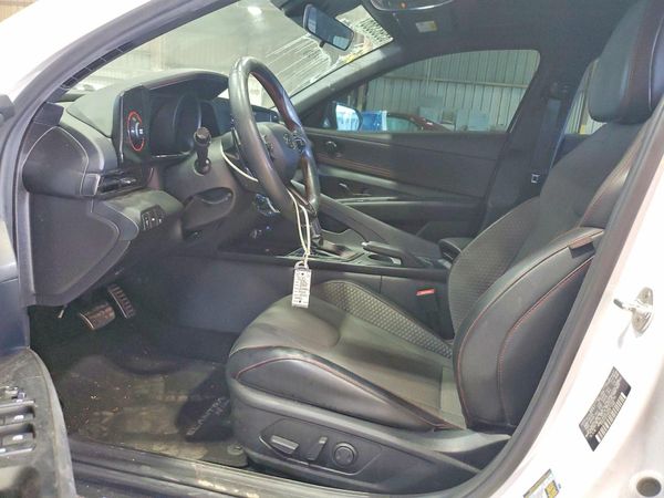 2022 HYUNDAI ELANTRA