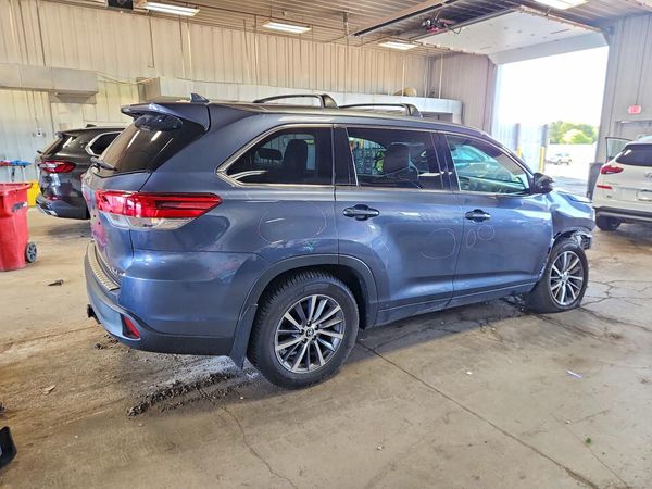 2018 TOYOTA HIGHLANDER SE/XLE