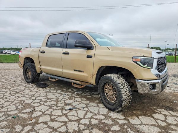 2020 TOYOTA TUNDRA SR5 Grade
