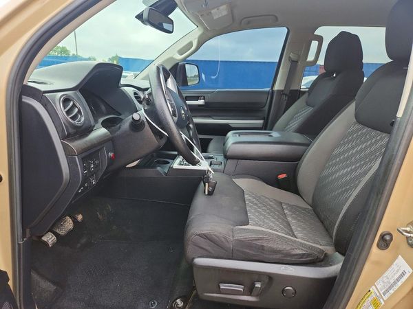 2020 TOYOTA TUNDRA SR5 Grade