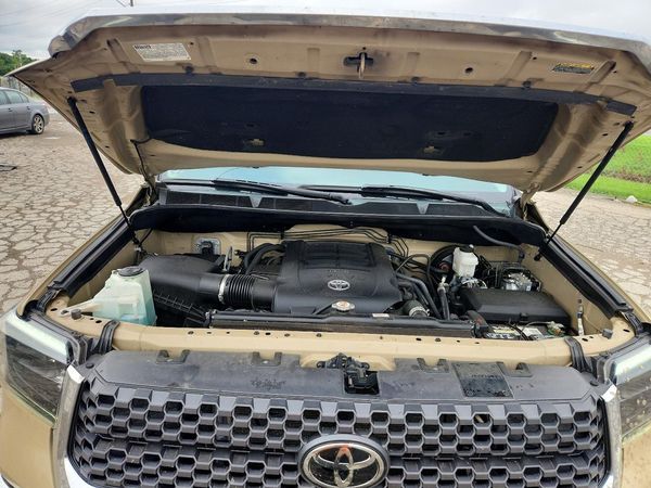 2020 TOYOTA TUNDRA SR5 Grade