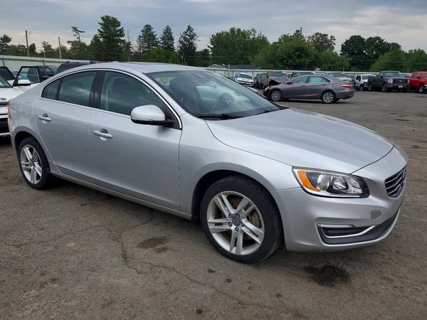 2014 VOLVO S60 — Passenger 3/4