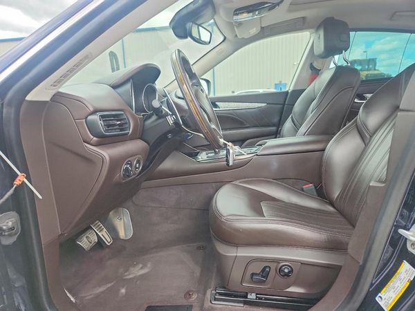 2020 MASERATI LEVANTE