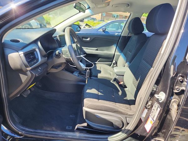 2020 KIA RIO 5-DOOR LX, S