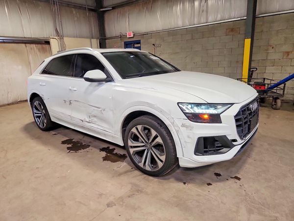 2019 AUDI Q8
