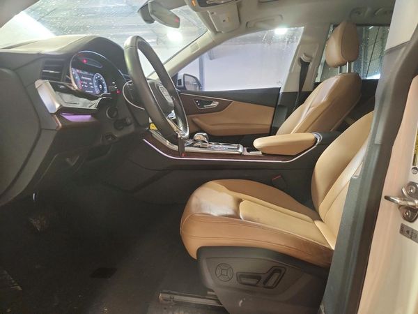 2019 AUDI Q8