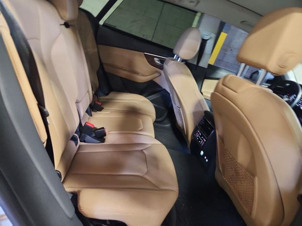 2019 AUDI Q8