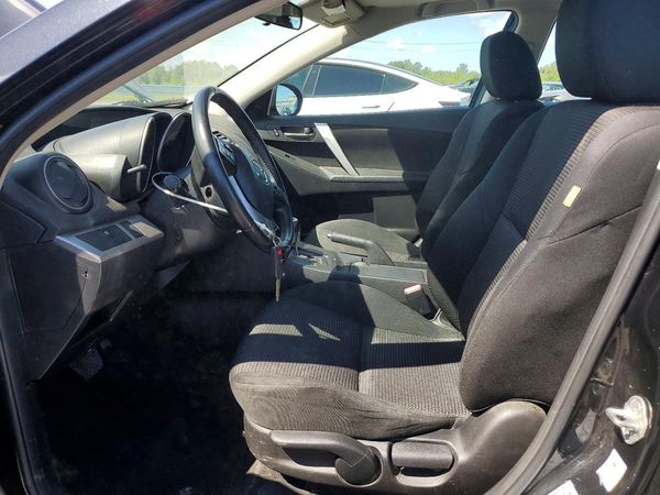 2013 MAZDA 3 Touring/GS