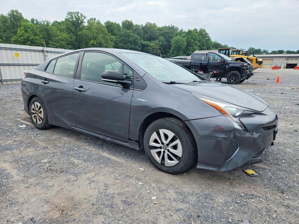 2016 TOYOTA PRIUS One/Two