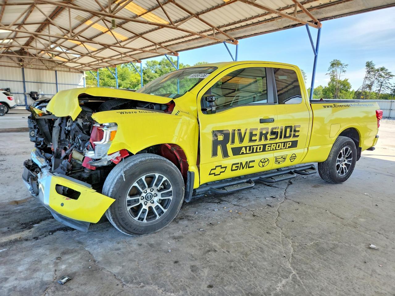 2024 NISSAN TITAN