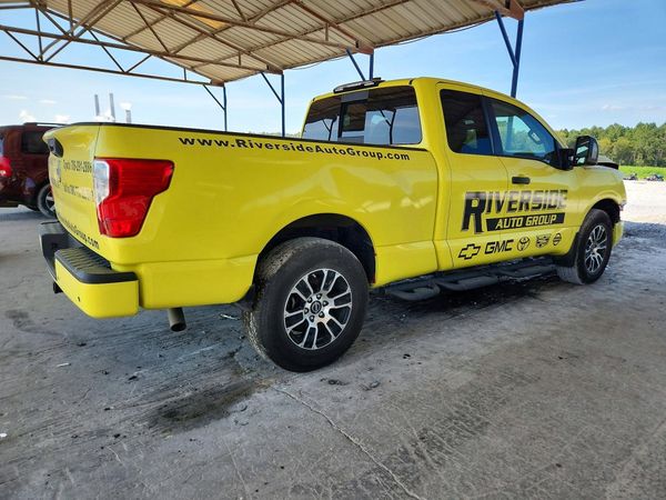 2024 NISSAN TITAN