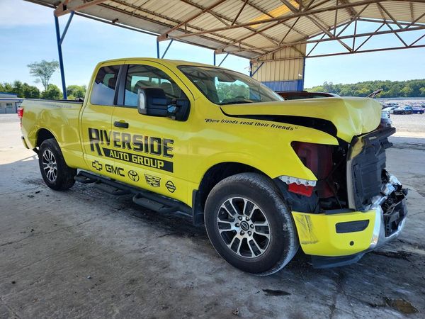 2024 NISSAN TITAN