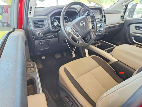 2024 NISSAN TITAN