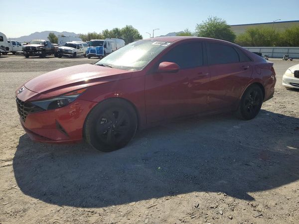 2022 HYUNDAI ELANTRA