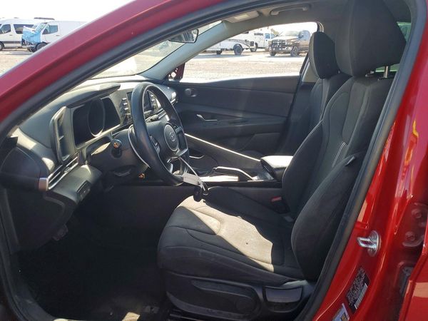 2022 HYUNDAI ELANTRA