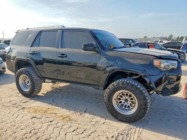 2018 TOYOTA 4RUNNER